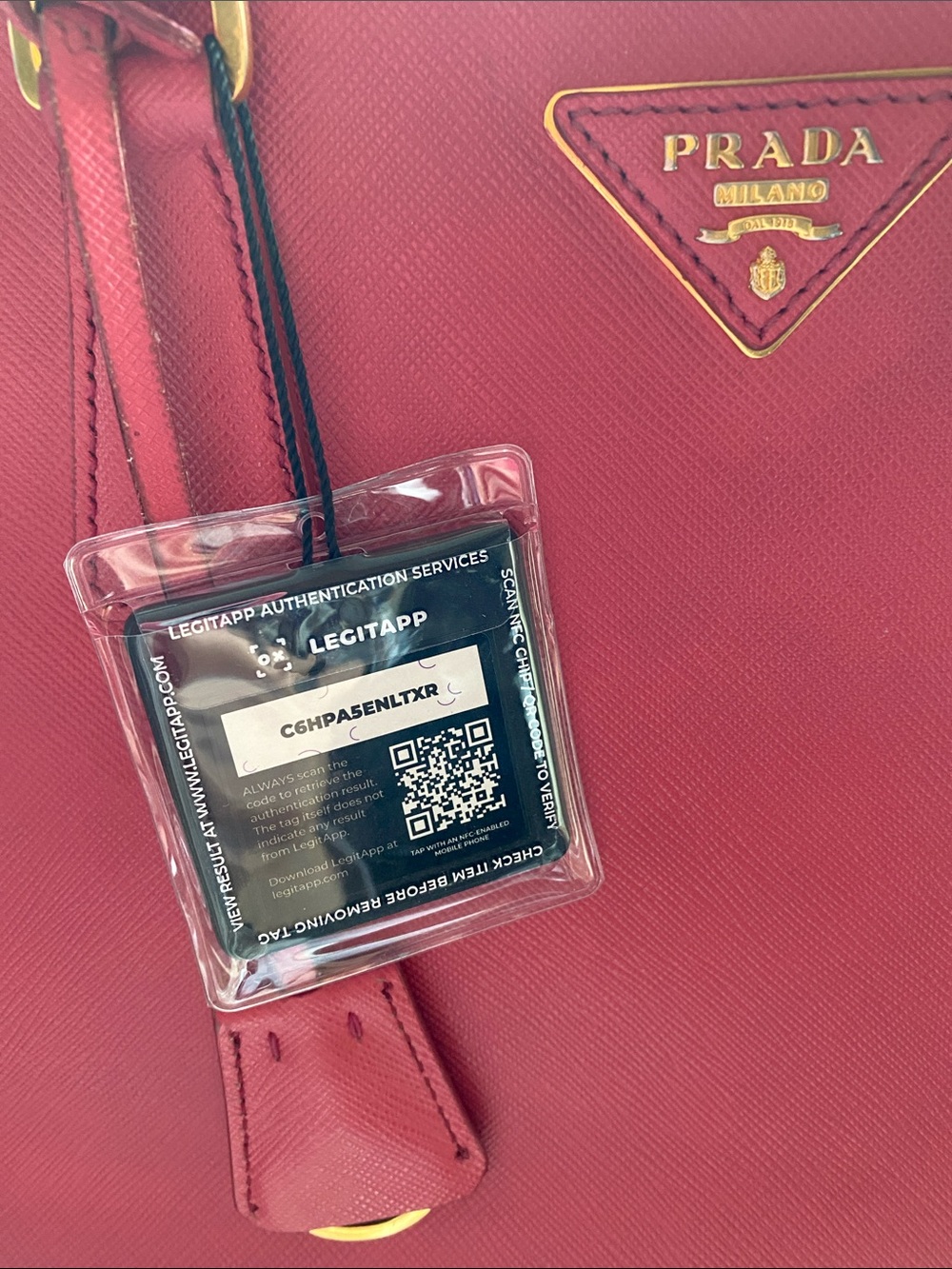 Pre Owned Prada Galleria small Saffiano leather bag in Raspberry Pink - Picture 14 of 16
